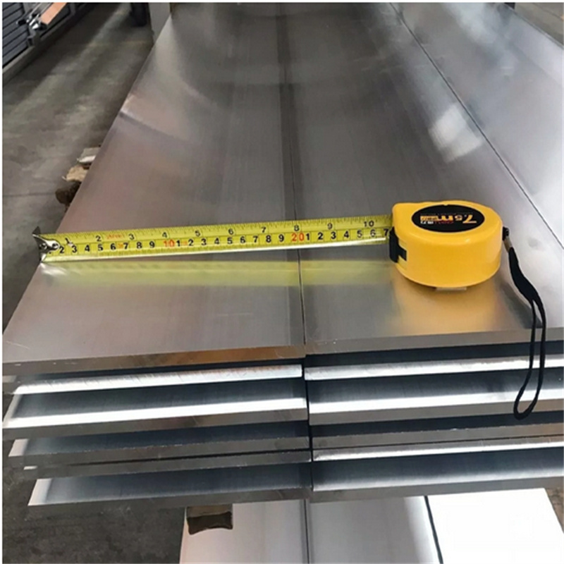 8000 Series Aluminum row