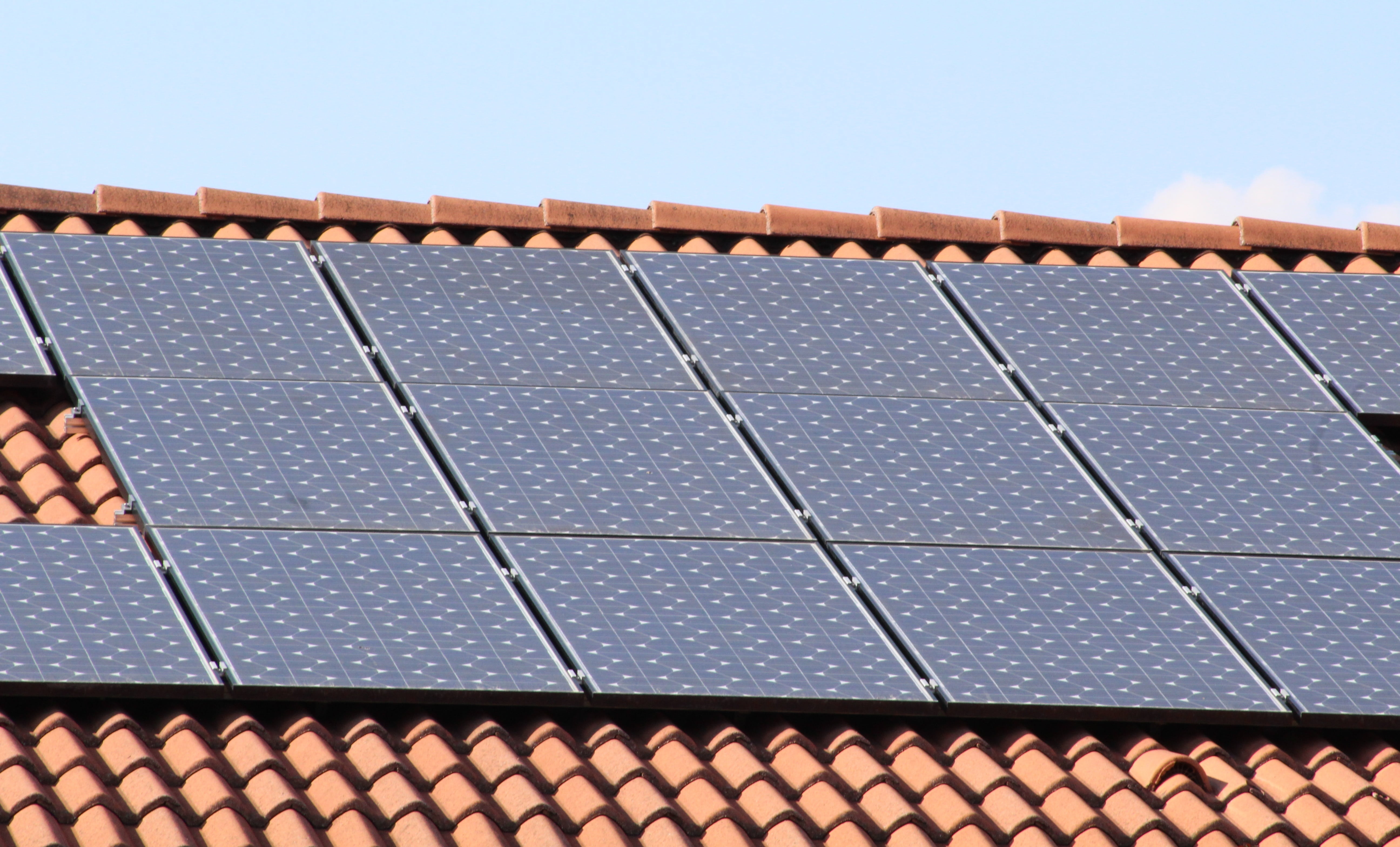 Home photovoltaics will become the mainstay of photovoltaic power generation and a must-have equipment for thousands of households in the future!