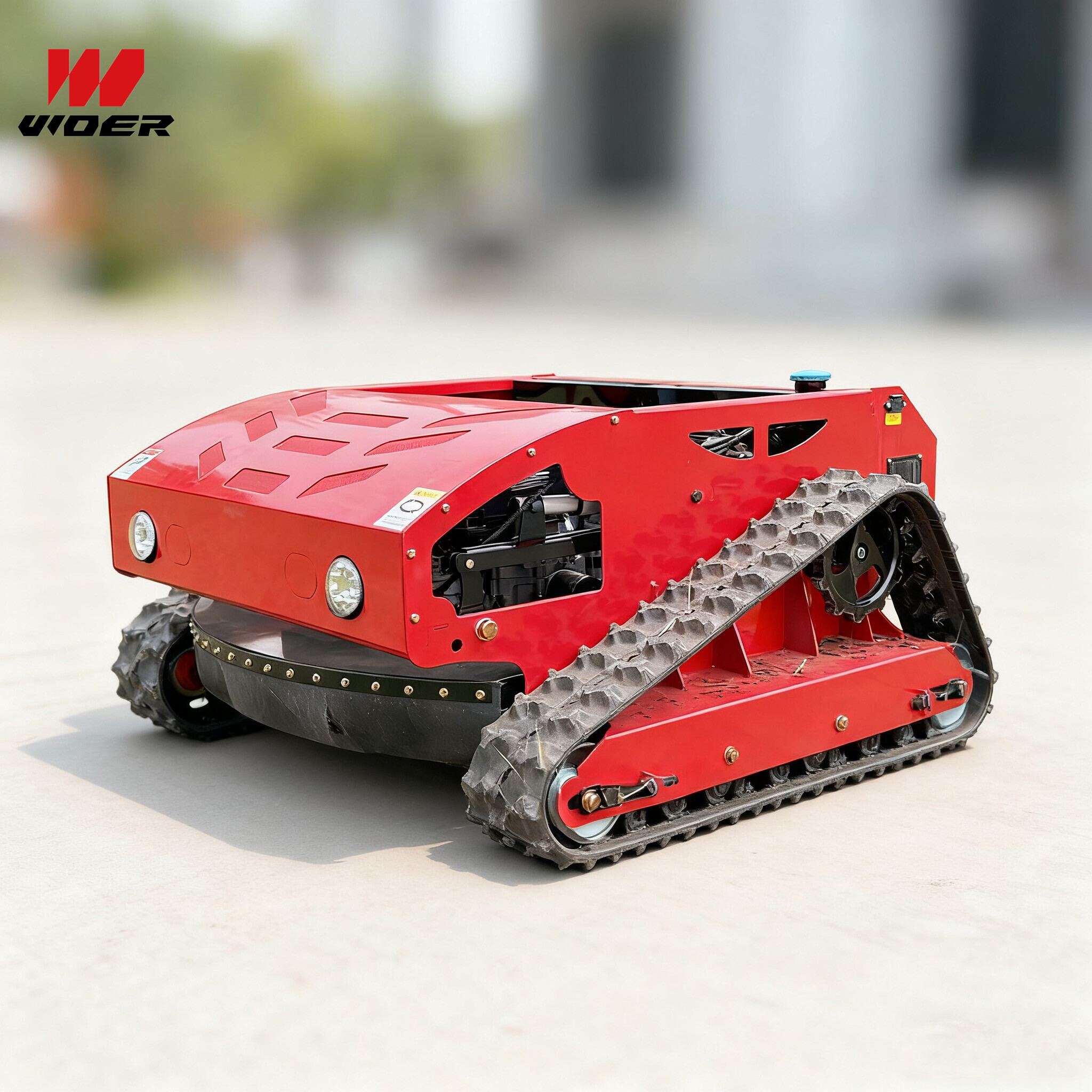 self-propelled heavy duty lawn mower