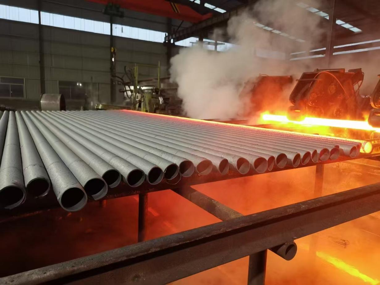 Technological Innovation: A seamless steel pipe feeding frame