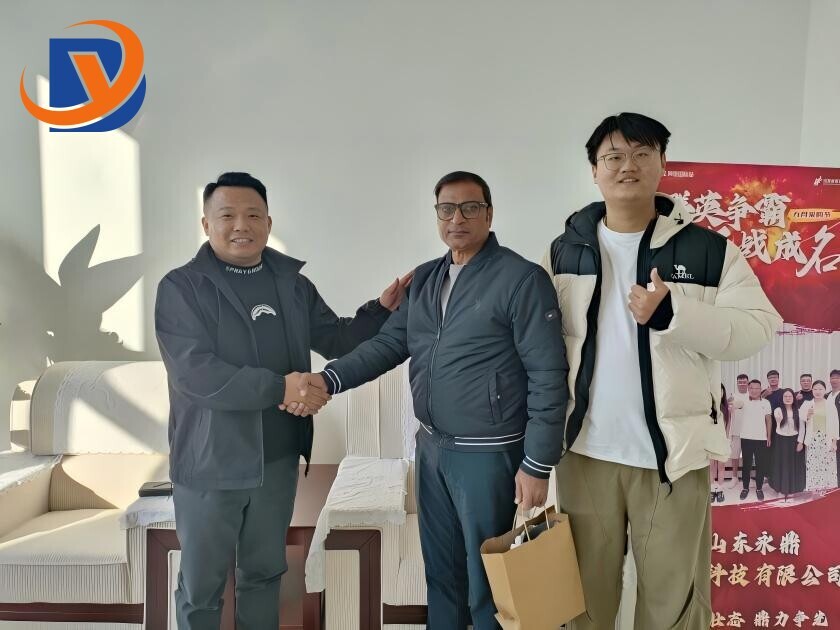 The company is delighted to welcome the visit and inspection of Indian clients and has successfully reached a cooperation agreement on 201/316 stainless steel coil orders