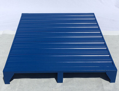 Metal tray