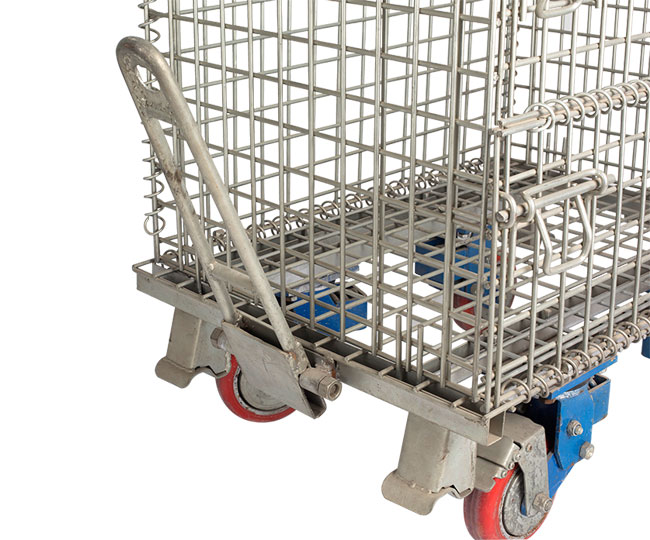Storage cage with towing casters A2