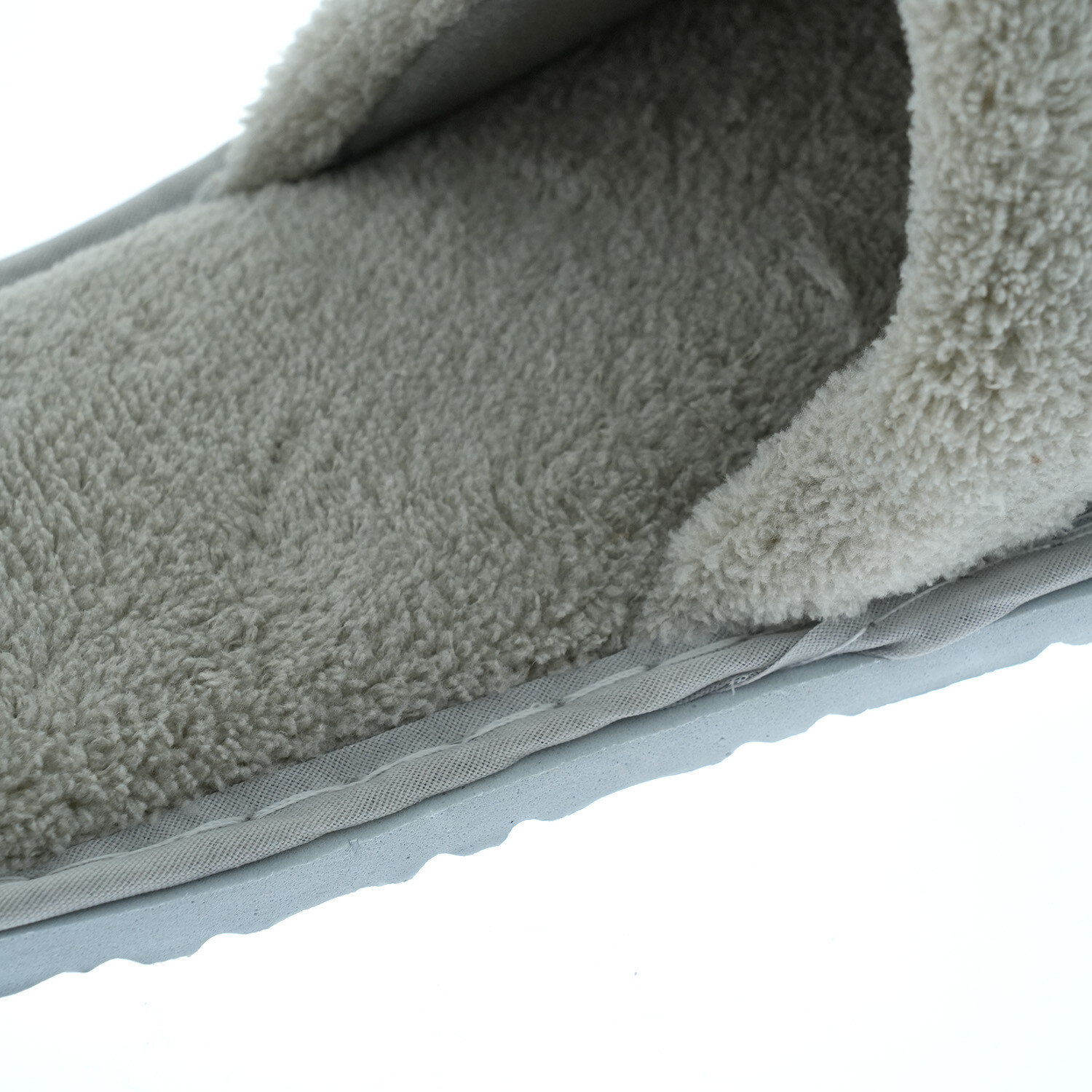 Custom Woven Label Plush Slippers