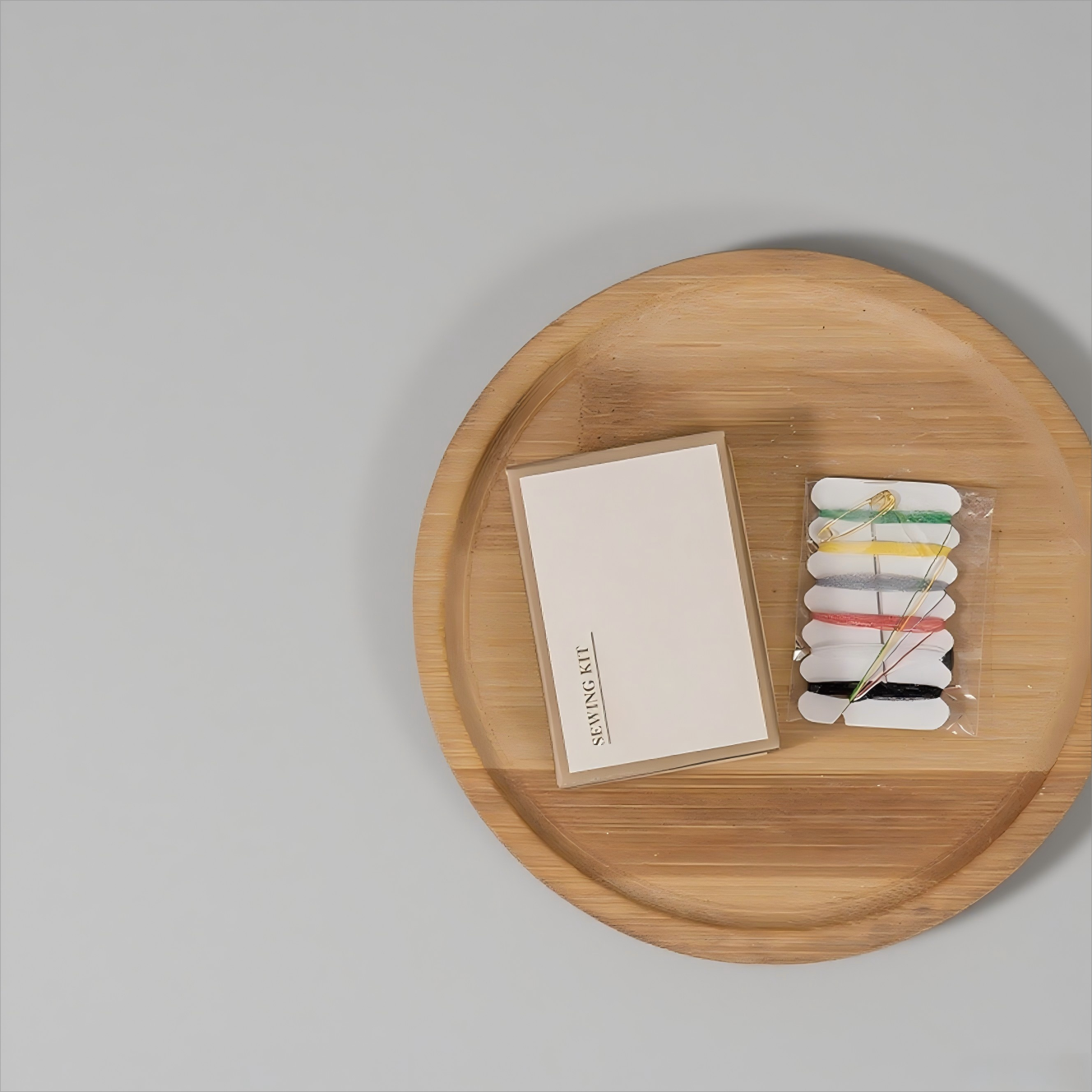 Six-thread Sewing Kit