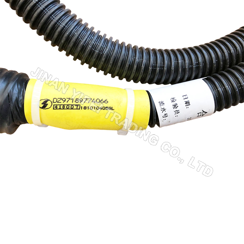 Шланг насоса мочевины SHACMAN DZ97189774066
