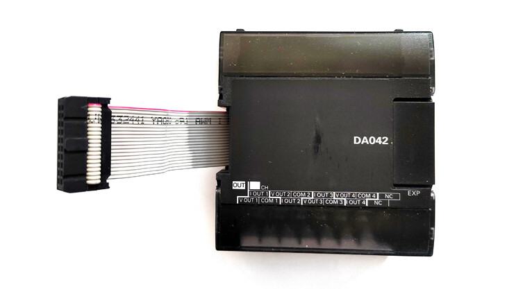 PLC Analog Output Module