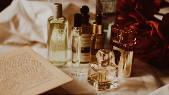 Les préférences mondiales en matière de parfums : La merveilleuse interaction de la culture régionale et de l'olfaction