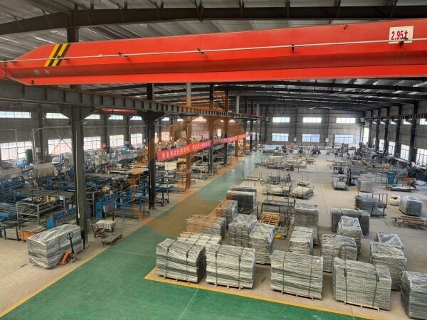 La filiale chinoise propose un plan d'entreprise pour les fermes avicoles et fabrique des équipements pour fermes avicoles