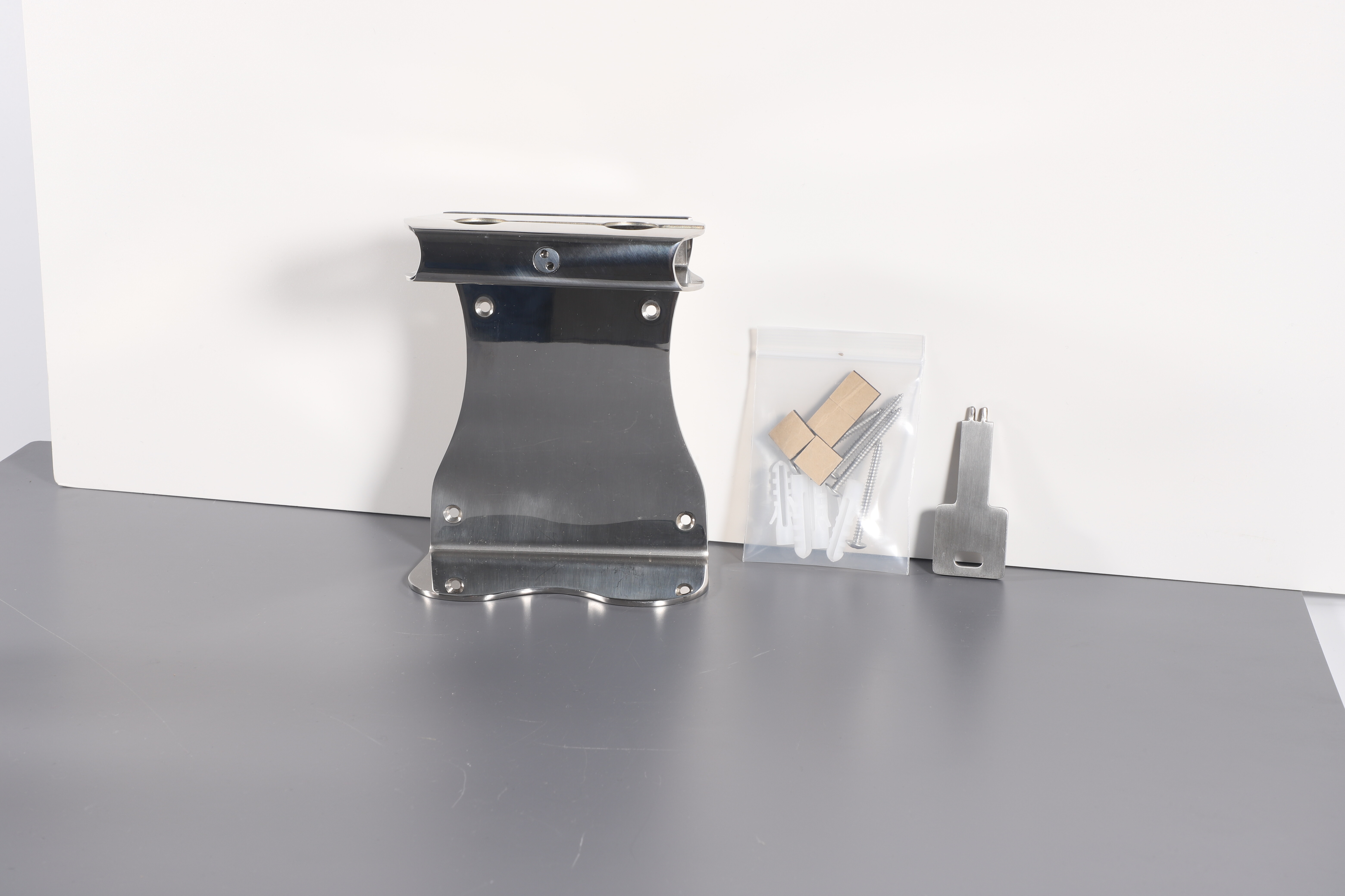 Luxury Bathroom Soap Dispenser Sleek Wall-Mount Design with Smooth Pump Seamless Integration for Hotel Upscale Home Use