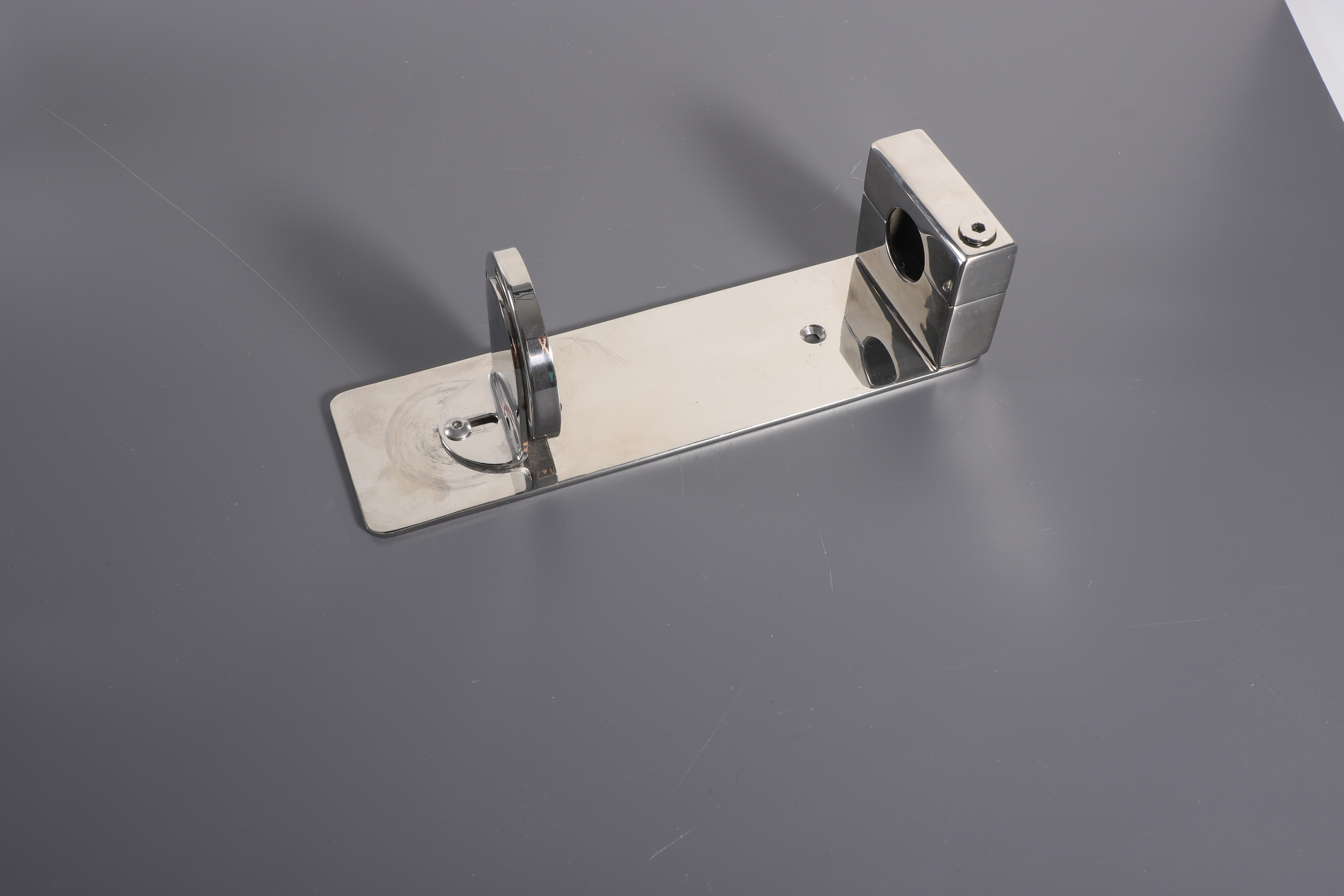 Bulk Commercial Restroom Dispenser, High-Capacity Foam & Liquid Pump for Shampoo and Sanitizer, Durable for Gym & Hotel