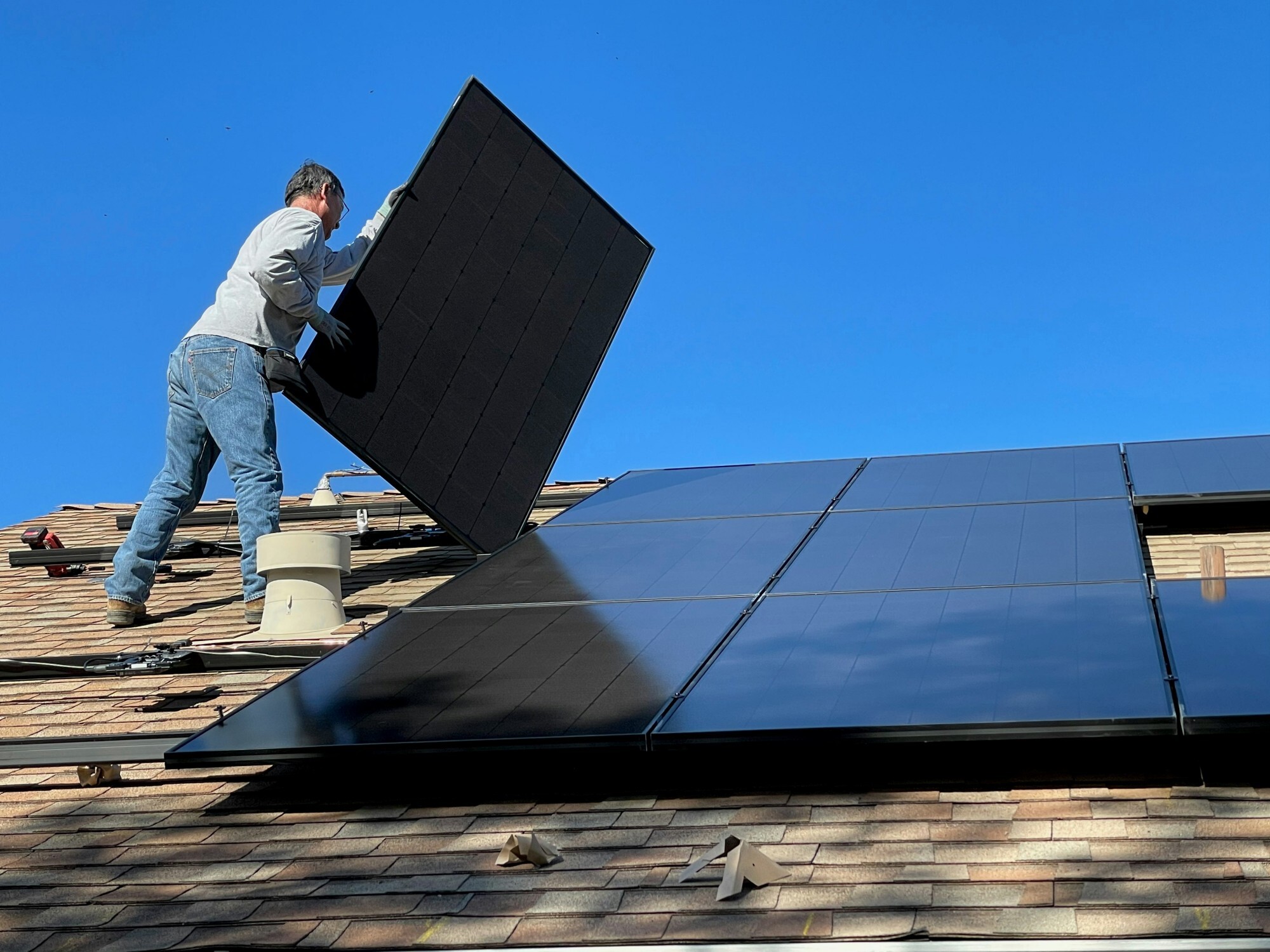 How to choose the battery capacity of JA Solar Panels?