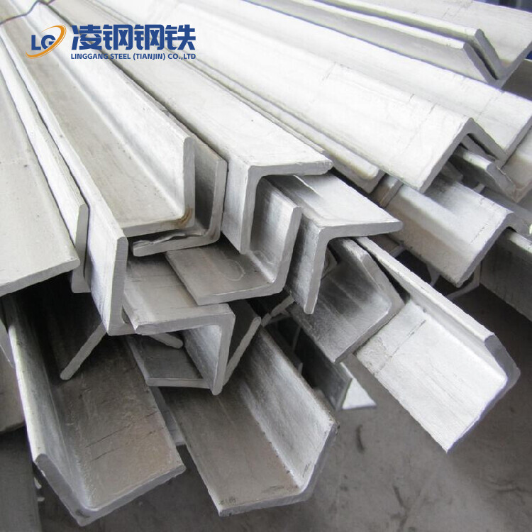 Q235 Ss400 Hot Rolled Carbon Mild Steel Equal Angel Bar / Angle Steel / Iron Angle Bar Q235 Ss400 Hot Rolled Carbon Mild Steel Equal Angel Bar / Angle Steel / Iron Angle Bar