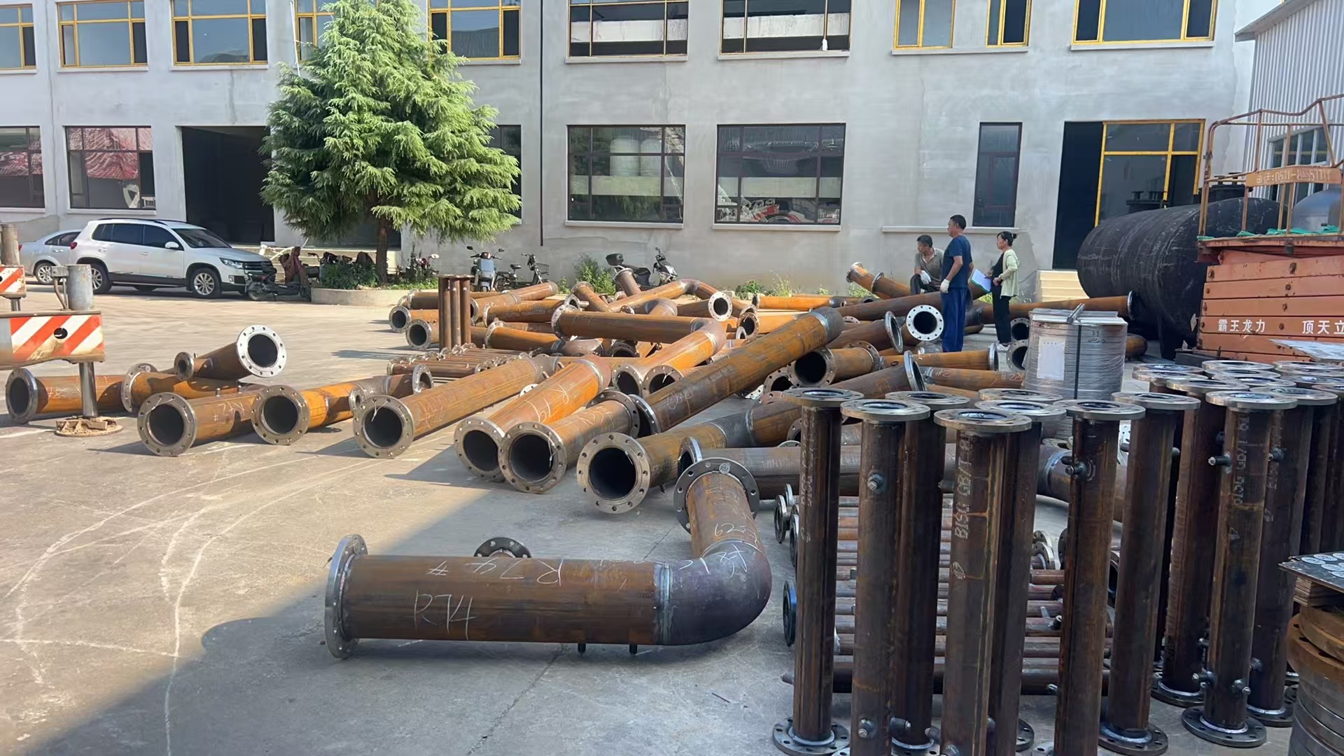 Un nouveau lot de systèmes de tuyauterie préfabriqués expédié Un nouveau lot de systèmes de tuyauterie préfabriqués expédié