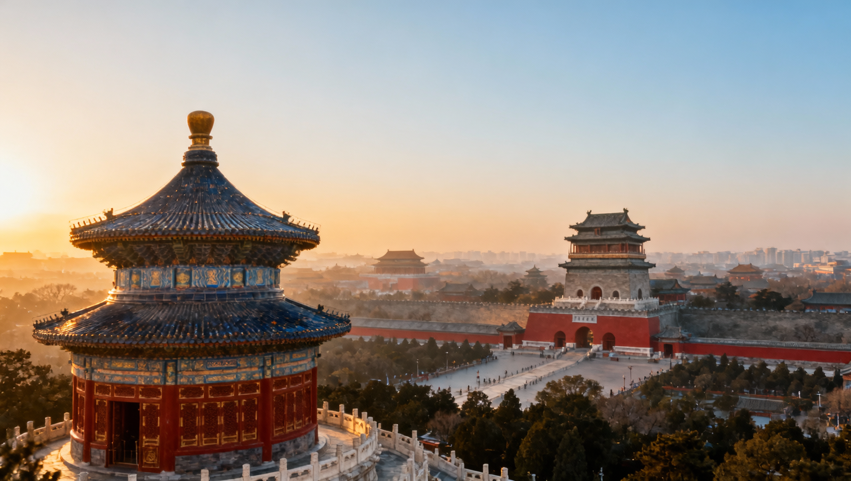 景山公园万春亭人挤人？早7点登顶视角与中轴线摄影黄金时段提醒