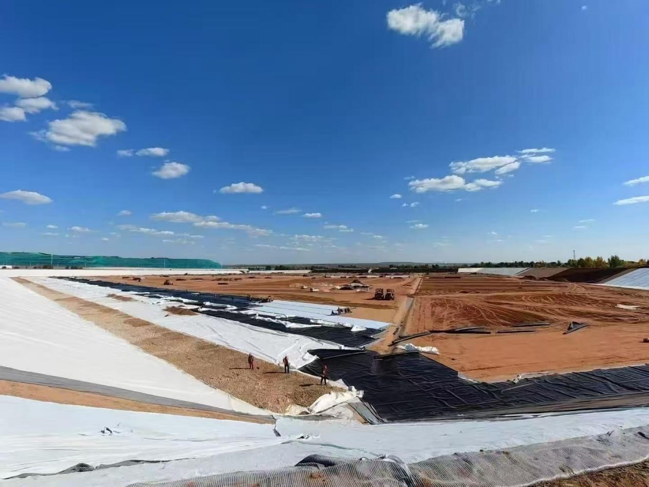 The Anti-seepage Project for Large-scale Artificial Lakes in China