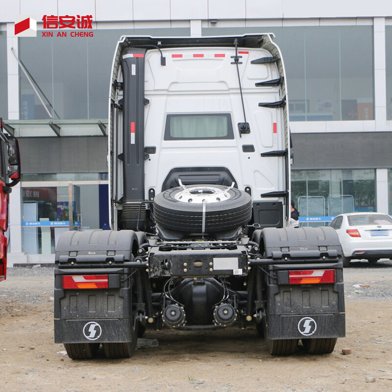 Shacman Used X6000 Tractor 560hp 6x4 Trailer Head Truck