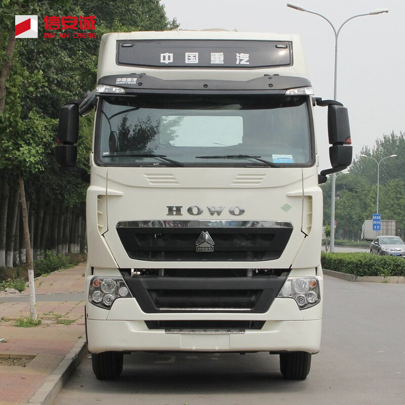 Used HOWO T7h 4*2 440 HP Euro 5 Truck Head Tractor for Sale