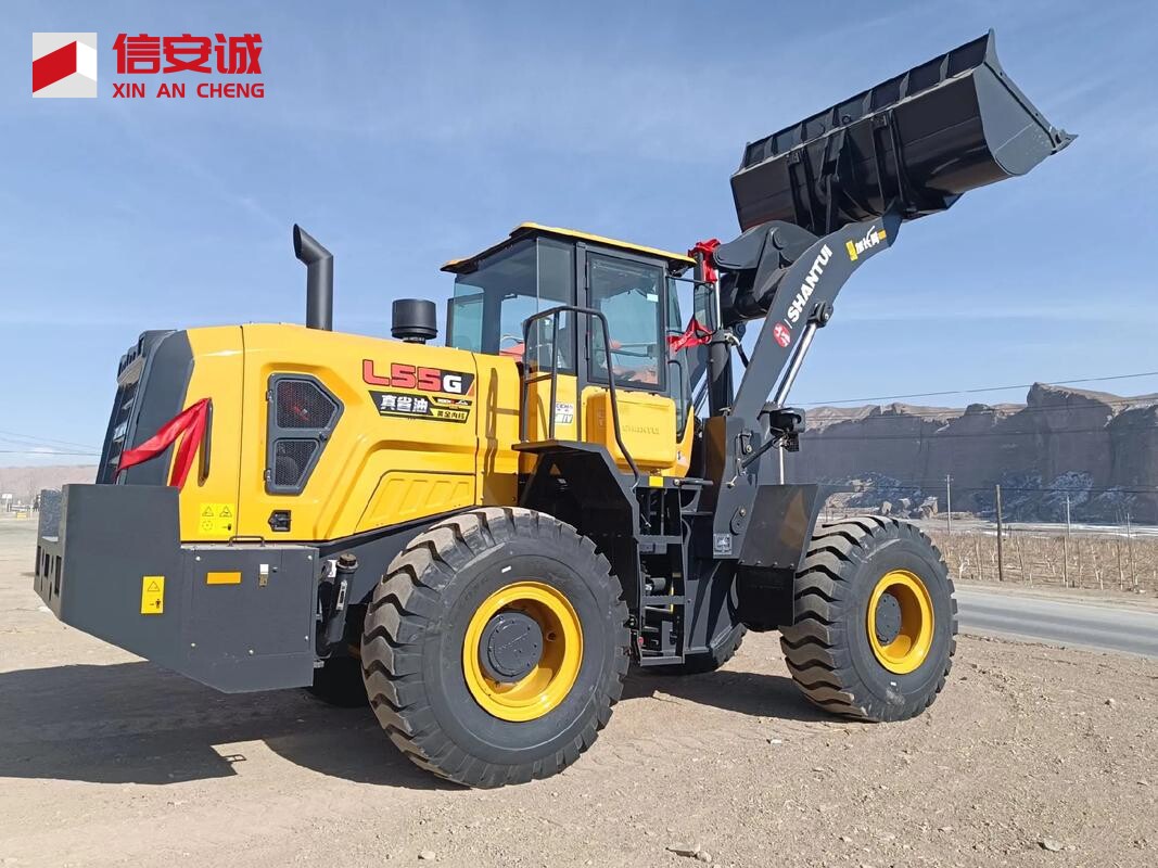 wheel loader