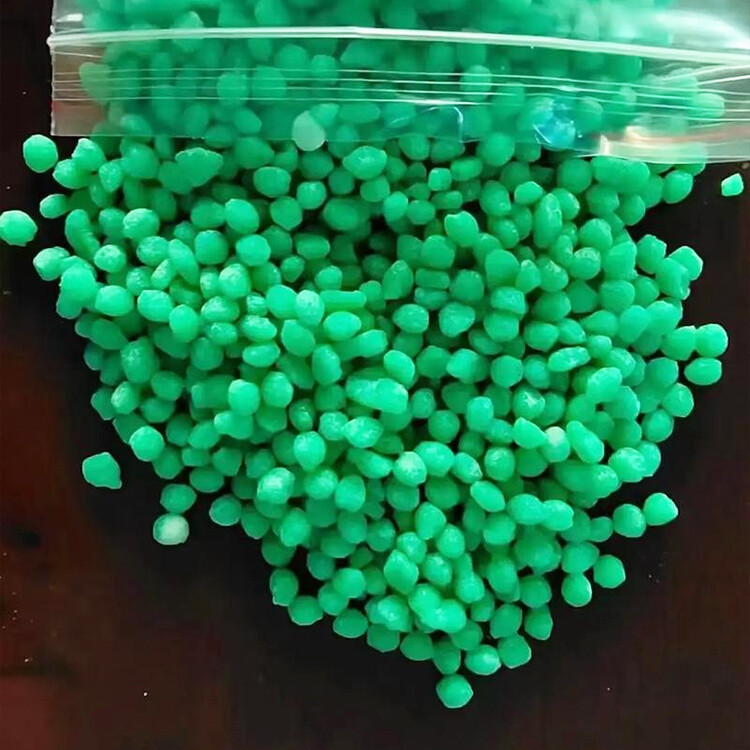 Trace element fertilizers