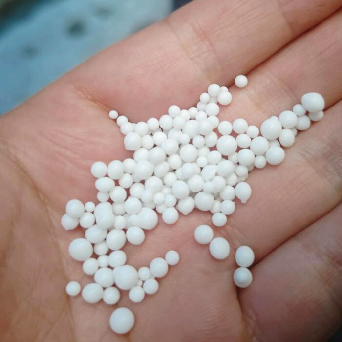 Nitro-sulfur compound fertilizer