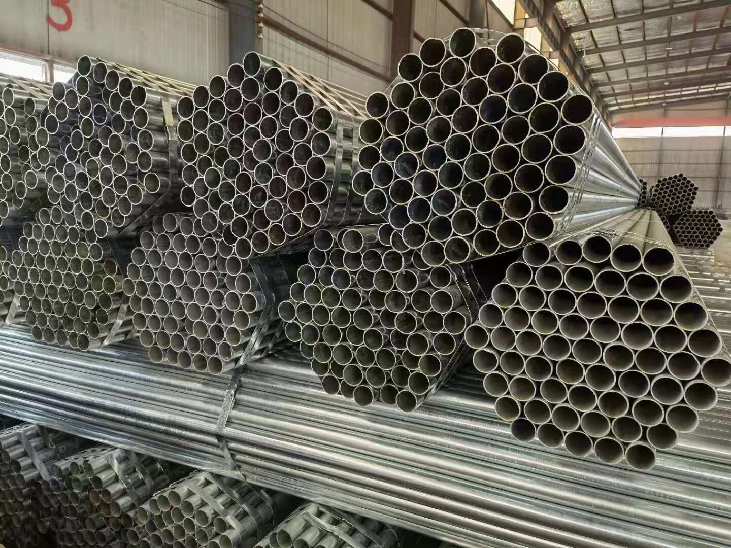 Q235 Galvanized Steel Round Pipe