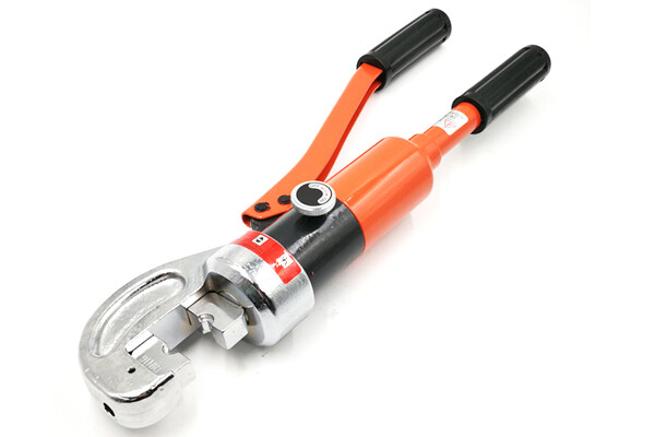 Outil de sertissage hydraulique 13T HW-13C Outil de sertissage hydraulique 13T HW-13C