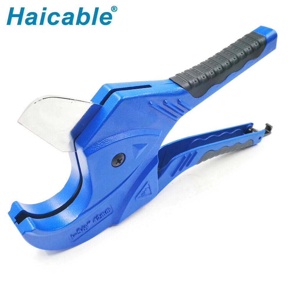 Cutter pour tuyaux PVC Max Ø42mm PC-0811