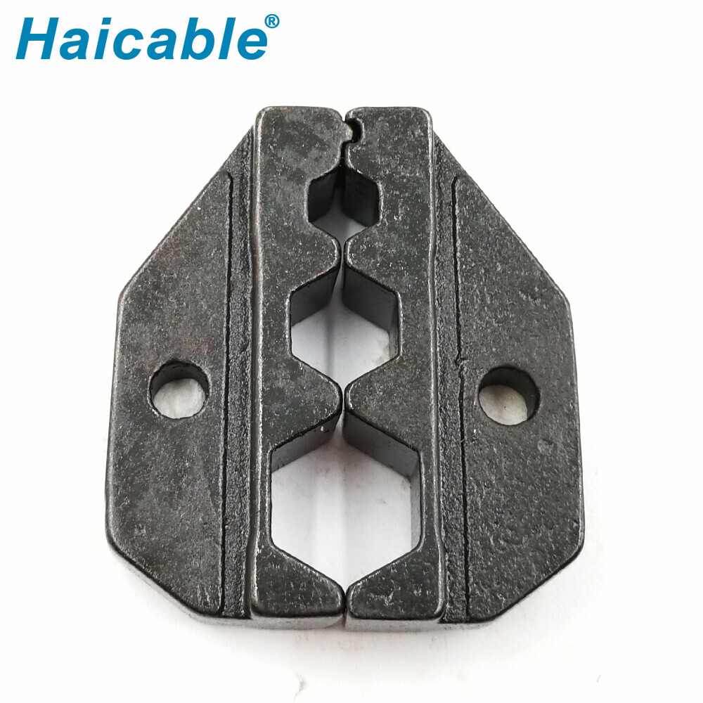 Outil de sertissage pour câble coaxial 457 matrices