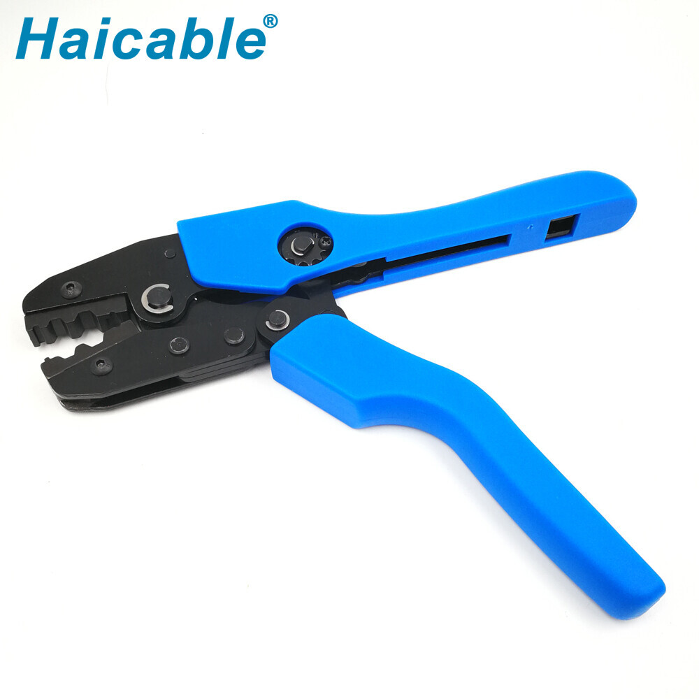 Outils de sertissage pour câble coaxial AN-02H