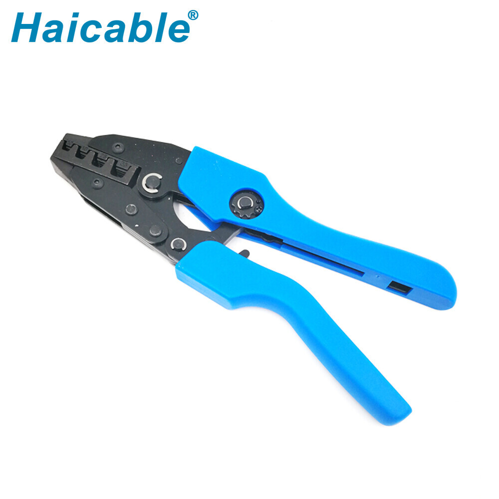 Manchon d'extrémité de cordon et outils de sertissage pour embouts de câble AN-35WF