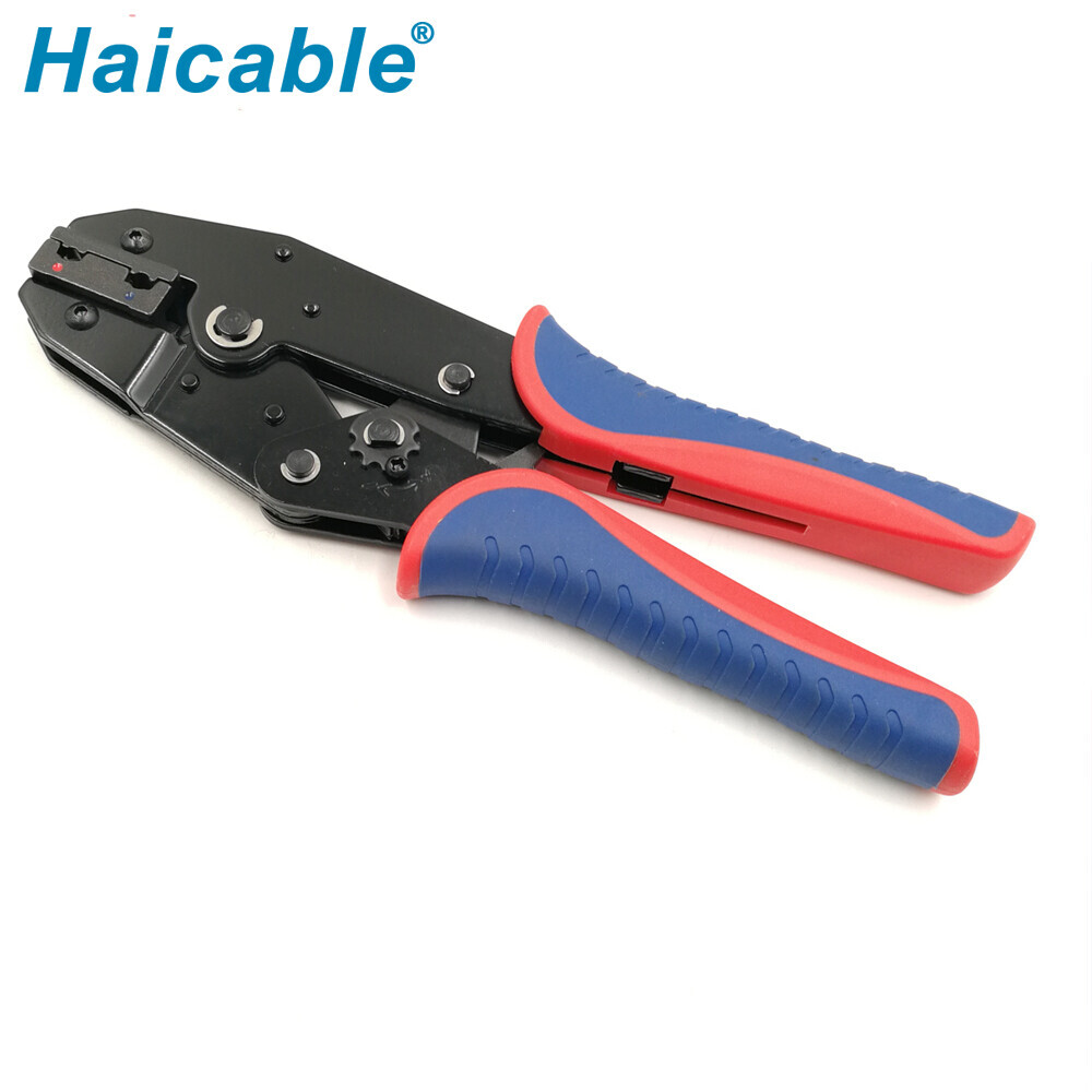 Outils de sertissage pour bornes à drapeau isolées à 90° LXR-07FL