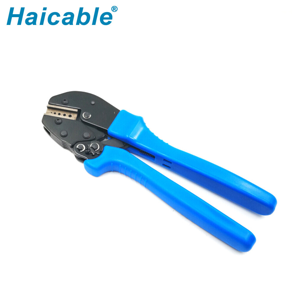 Outils de sertissage AP-156 pour fiches de contact tournées