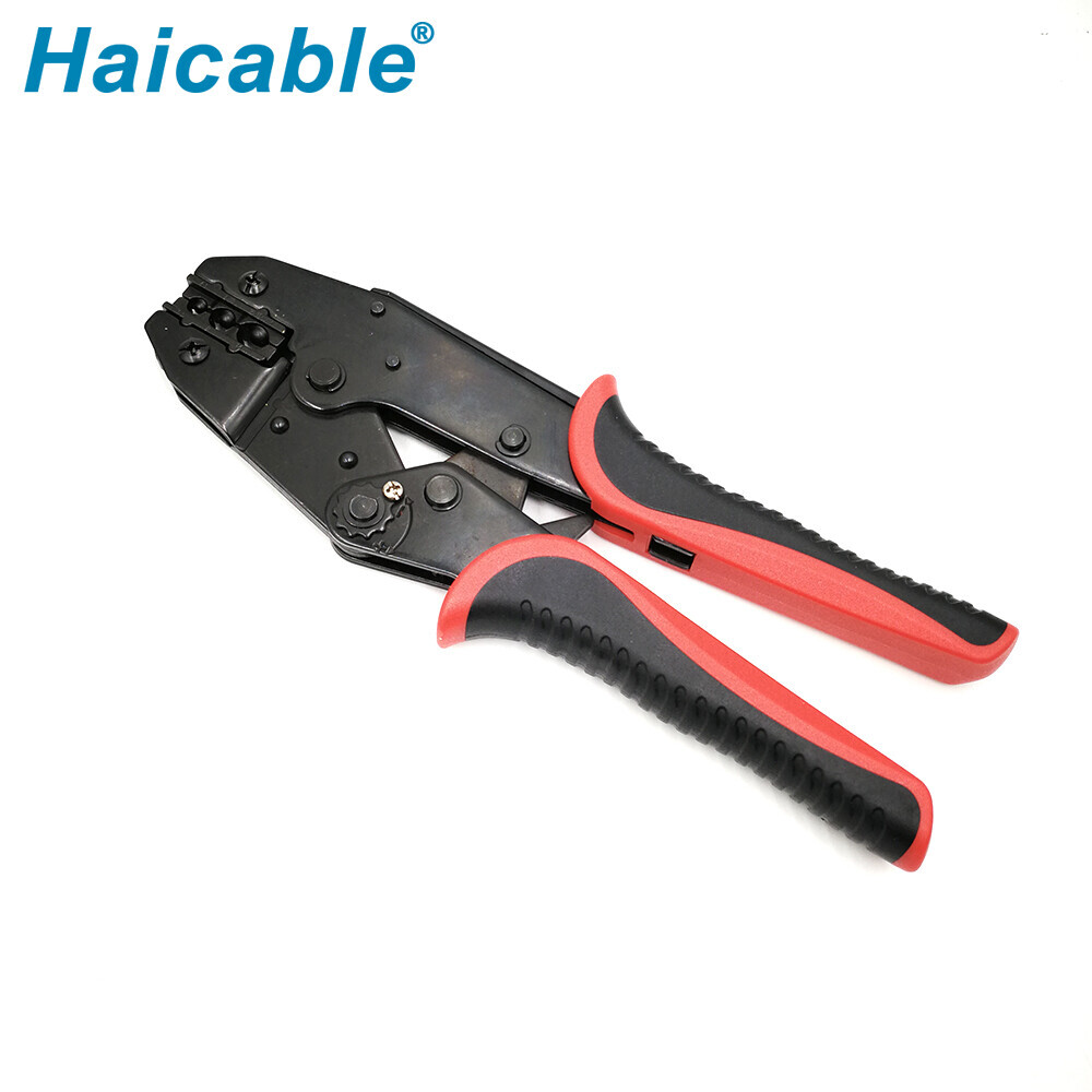 Outils de sertissage pour bornes non isolées LXR-616TD