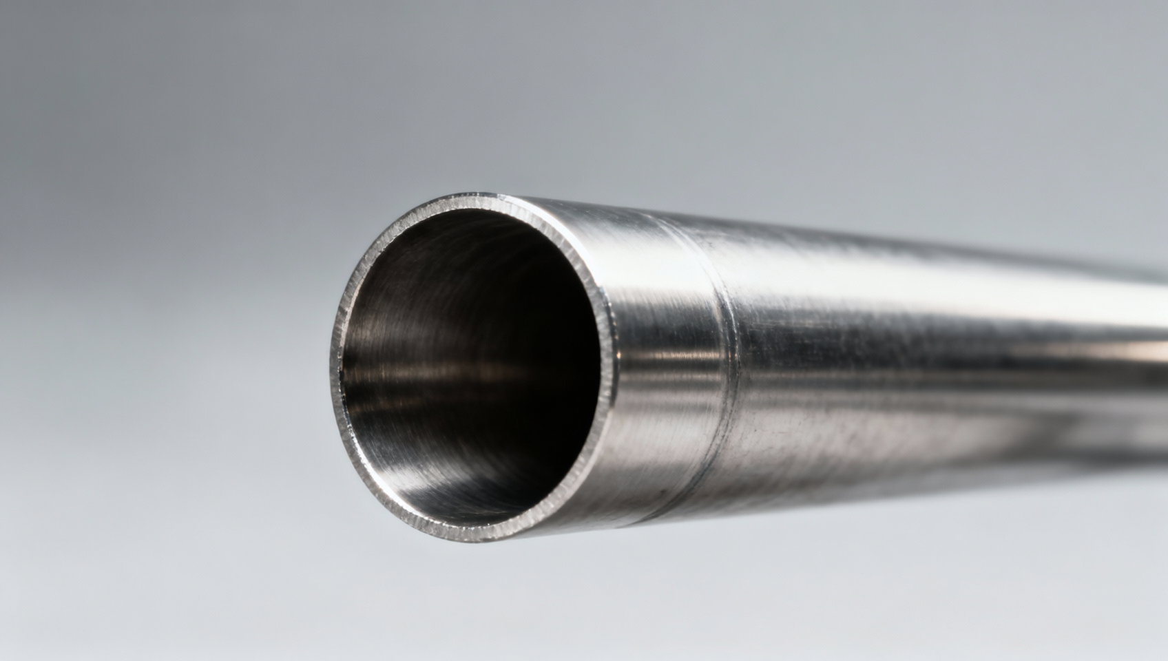 How does 2 inch ss pipe price compare between 304 and 316 grades for marine environments?