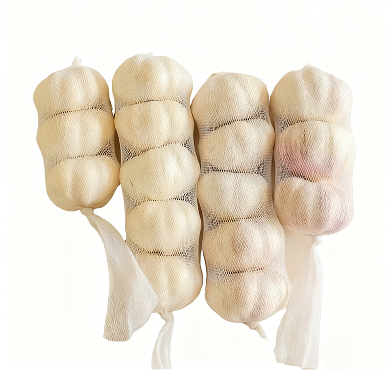 Garlic packed in mesh bags of various specifications