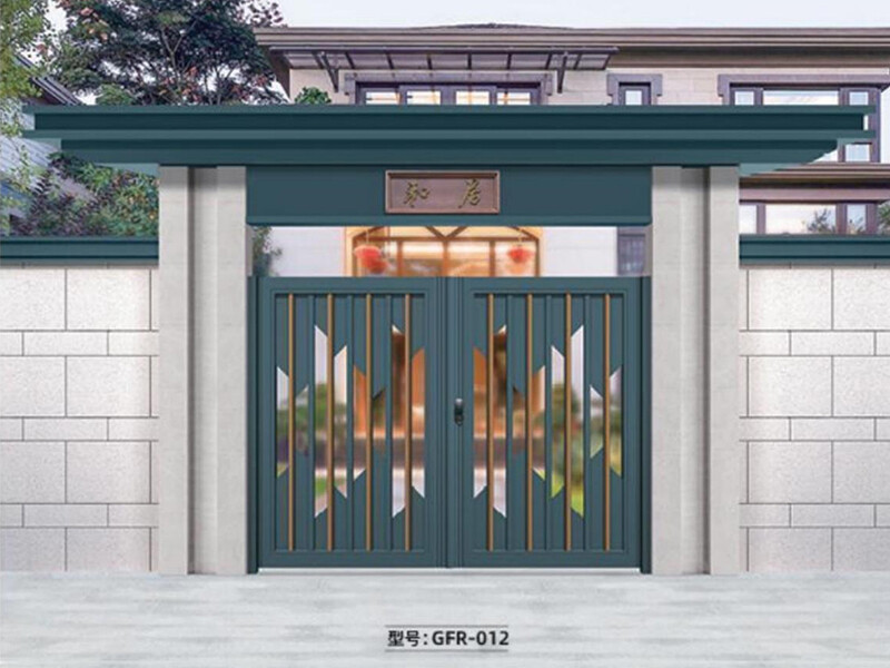 Retractable gate