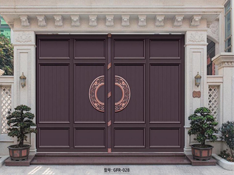 Retractable gate