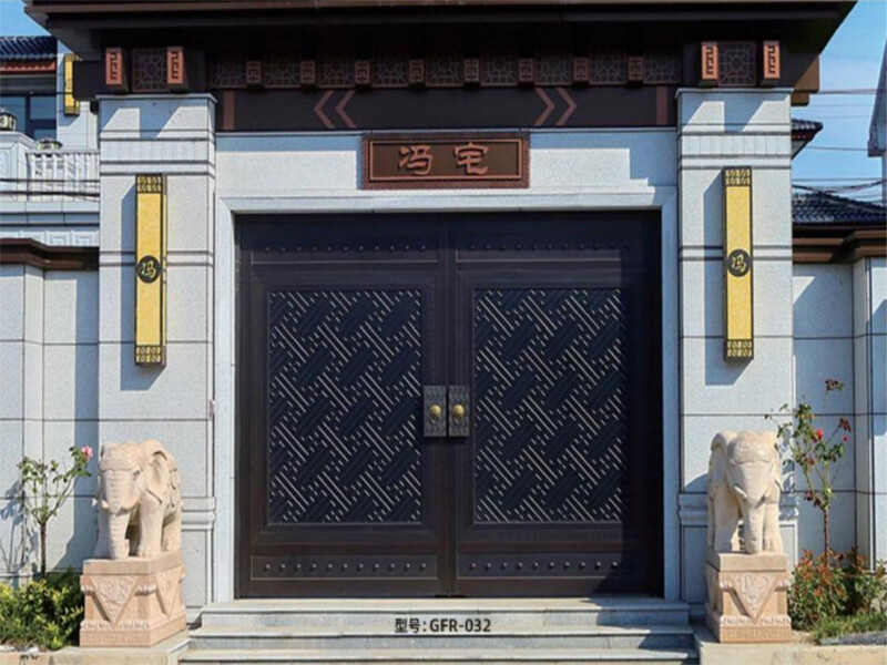 Retractable gate