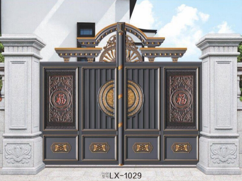 Retractable gate