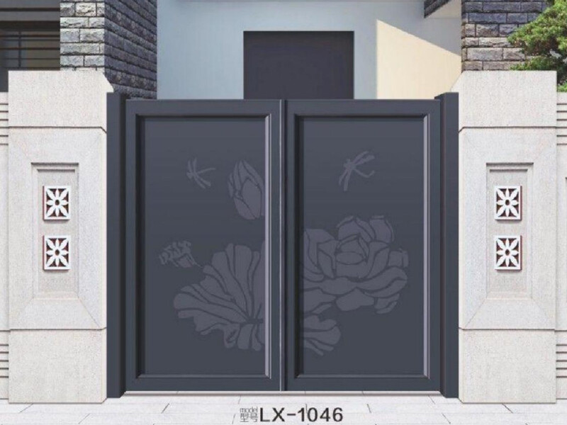 Retractable gate