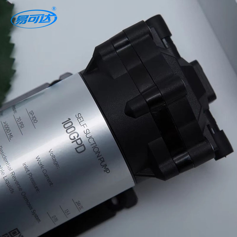 Self-priming pump