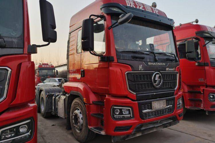 شاحنة جر Delong M3000S بقدرة 460hp وتكوين 6x4، ثنائية الدفع، شاحنة جر Weichai مستعملة.