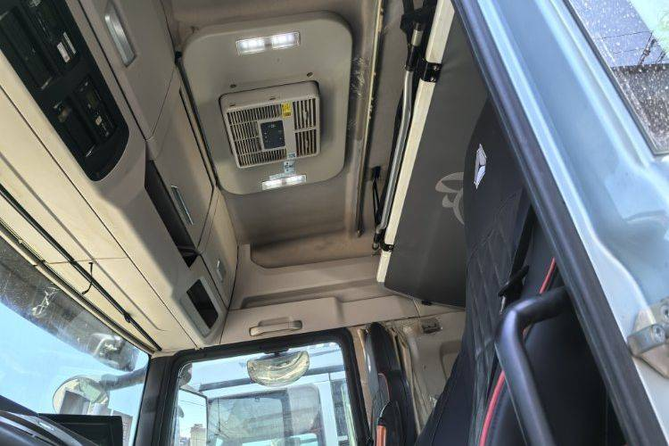 Delong F3000 375hp 6x4 camion-benne 5.8m