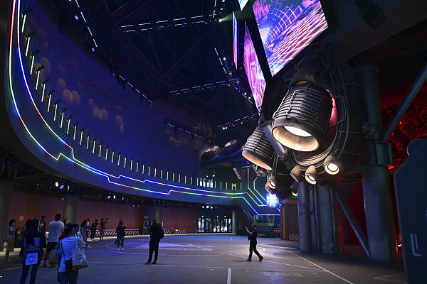 元宇宙重塑各行各业.jpg Revolución del Metaverso 2025: ¿Estás listo para un avance total en el mundo virtual?