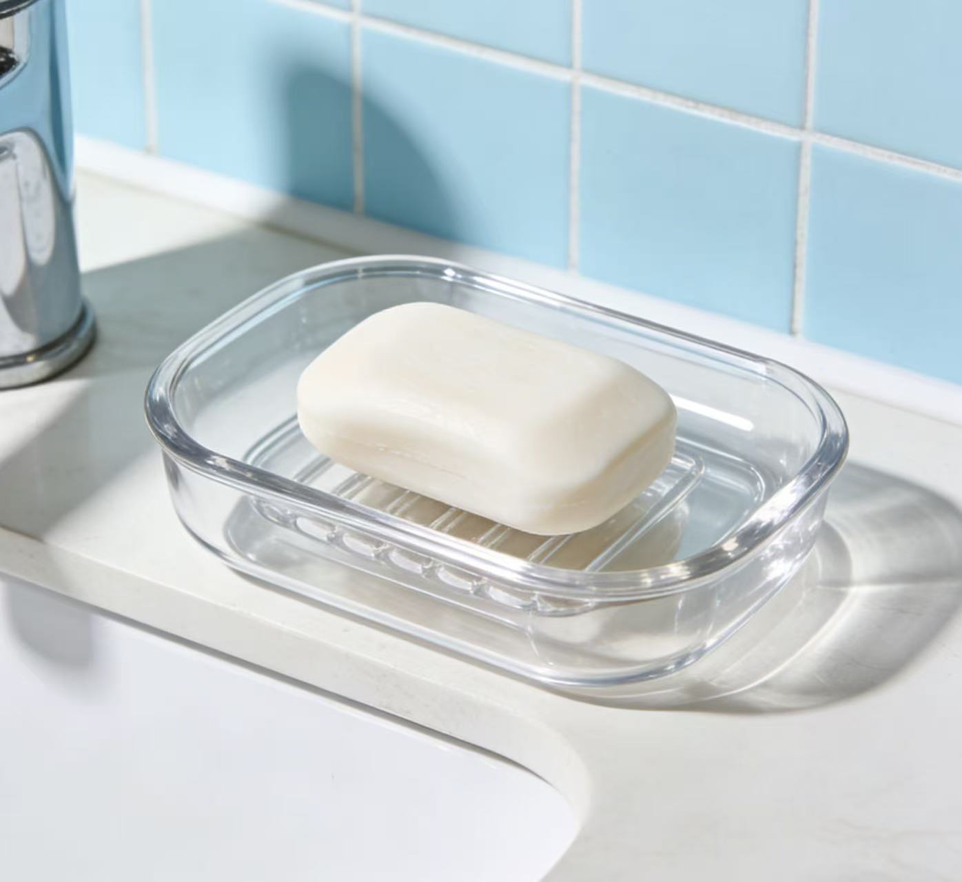 Acrylic soap box, durable and easy to clean, more attractive