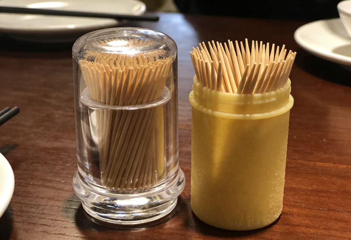 亚克力牙签瓶 Transparent Acrylic Toothpick Bottle: Say Goodbye to Cheap Plastic