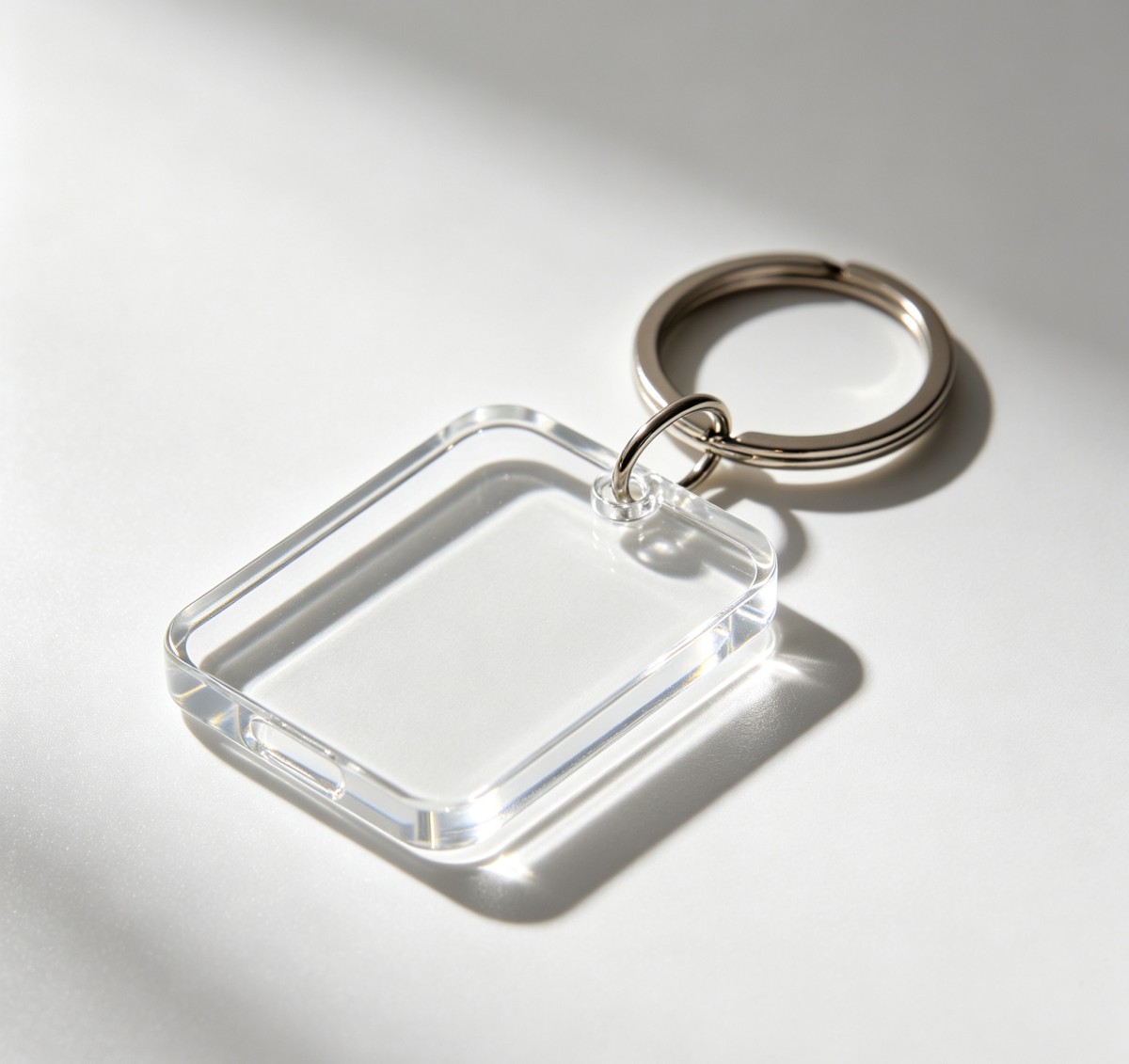 亚克力钥匙扣1 Low-carbon and sustainable: The acrylic keychain is exceptionally stylish