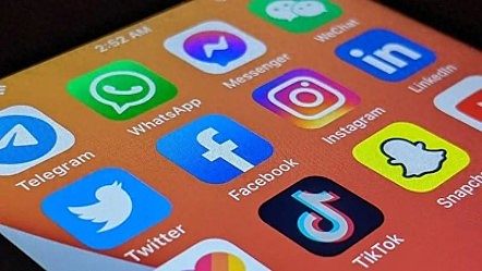 外贸聊天工具.jpg Nahtlose grenzüberschreitende Kommunikation: Umfassende Strategien für effiziente Kommunikationstools auf Außenhandelswebsites