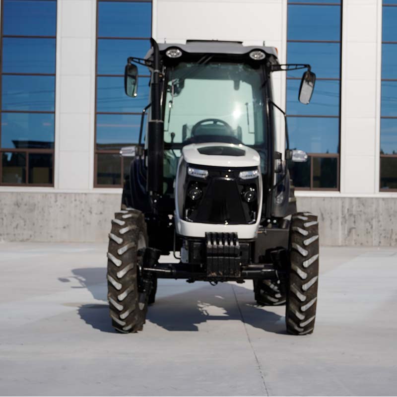 LR854 Tractor